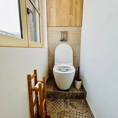 Apartman Le Quiet Duplex, Hypercenter, 2 Bedrooms, Spacieux *