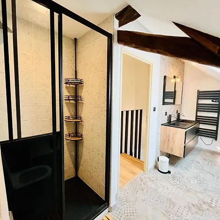 Daire Le Quiet Duplex, Hypercenter, 2 Bedrooms, Spacieux Tours